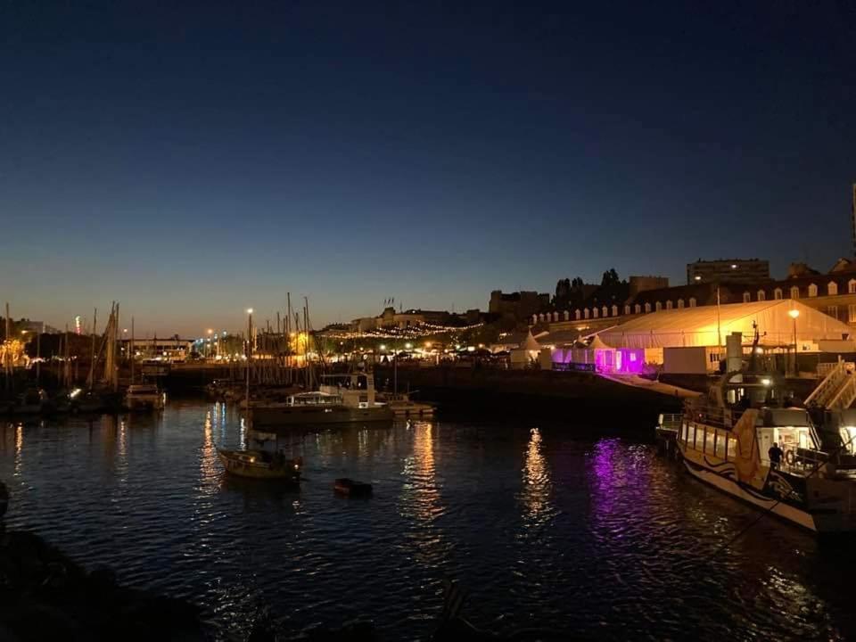 Gite Vedette Hollandaise Lorient Dış mekan fotoğraf